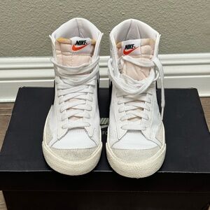 Nike Blazer White Women's 7